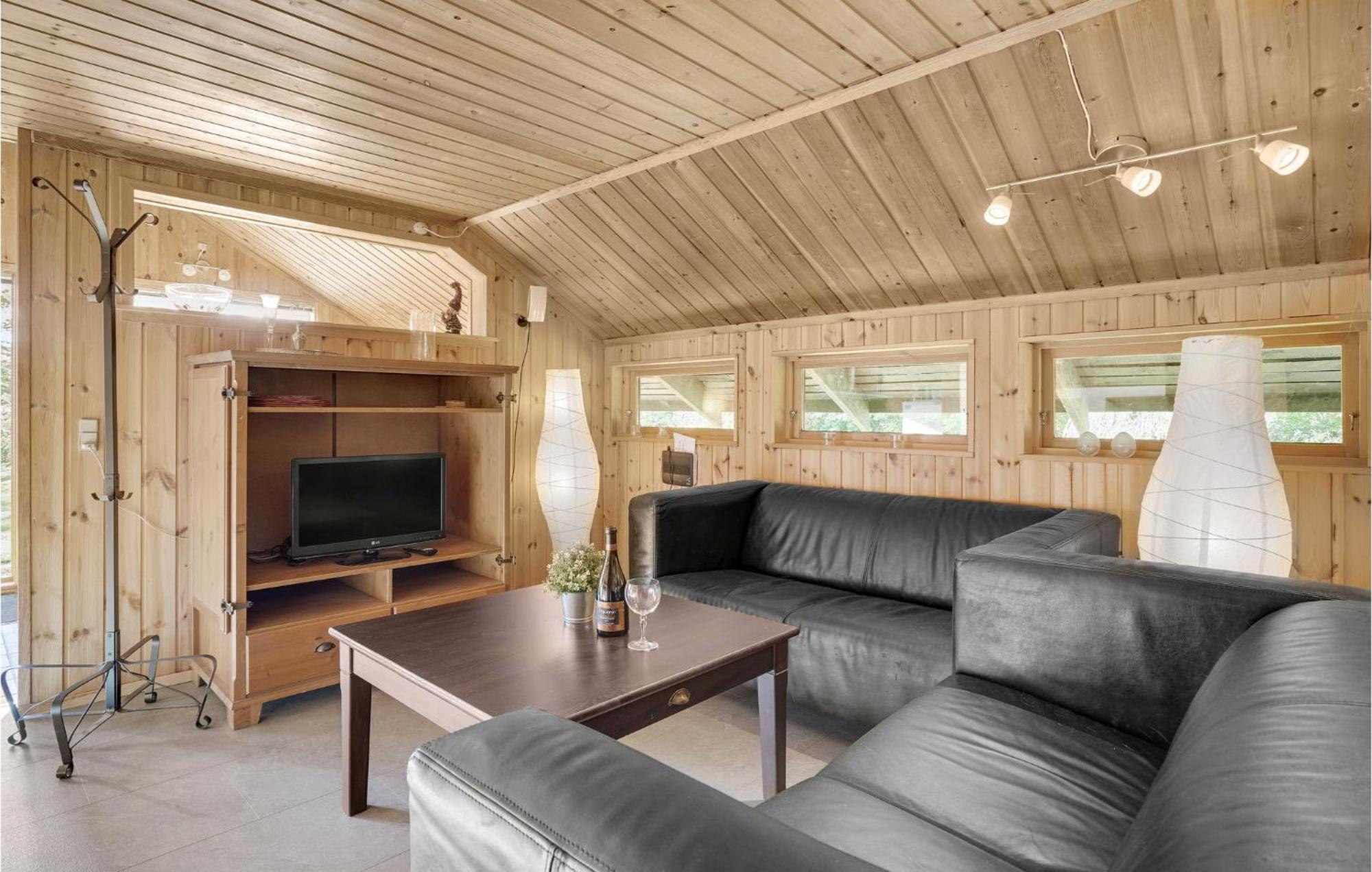 Amazing Home In Kirke Hyllinge With Kitchen Saeby  ภายนอก รูปภาพ